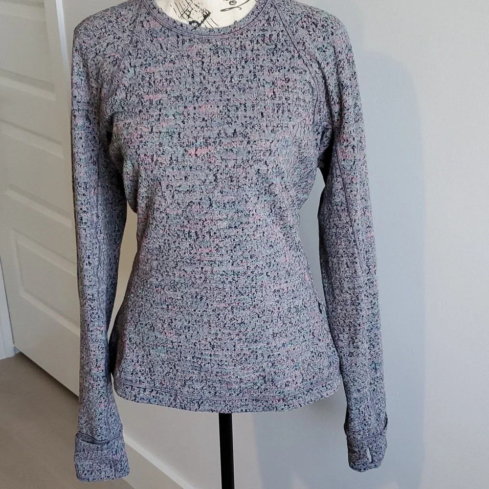 Lululemon long sleeve top  size 12 multi colored gray
